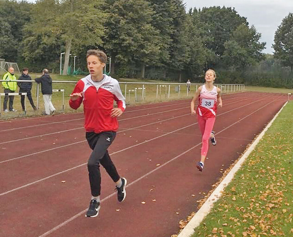 Endspurt beim 2000-m-Lauf.