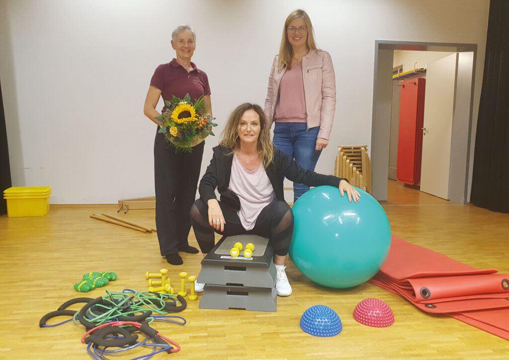 Von links:  Andrea Buck-Beckdorf, Angela Schröder Übungsleiterin ,Tanja Cohrs 1. Vorsitzende.